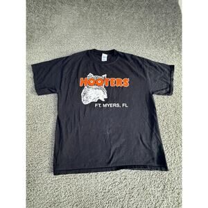 VTG Hooters Shirt Mens L Black Ft Myers Florida Delightfully Tacky Short Sleeve